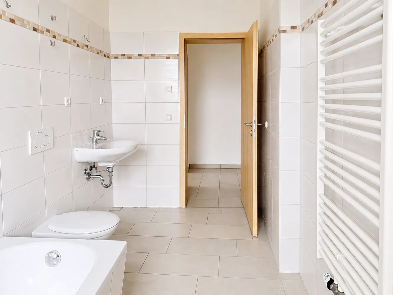 2 Zimmer Wohnung mit 54 m² in Halle (Saale) – Bild 5
