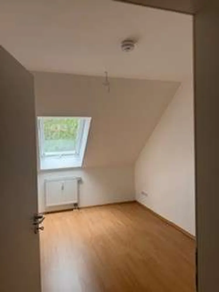 4 Zimmer Wohnung mit 70 m² in Duisburg – Bild 6