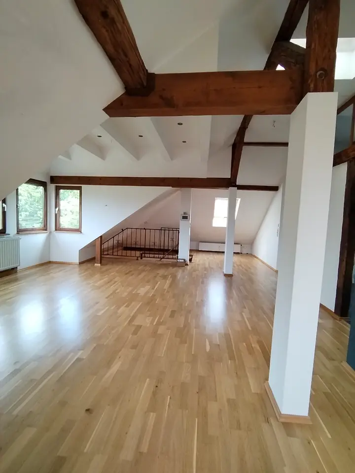 2 Zimmer Wohnung mit 82 m² in Radebeul – Bild 1