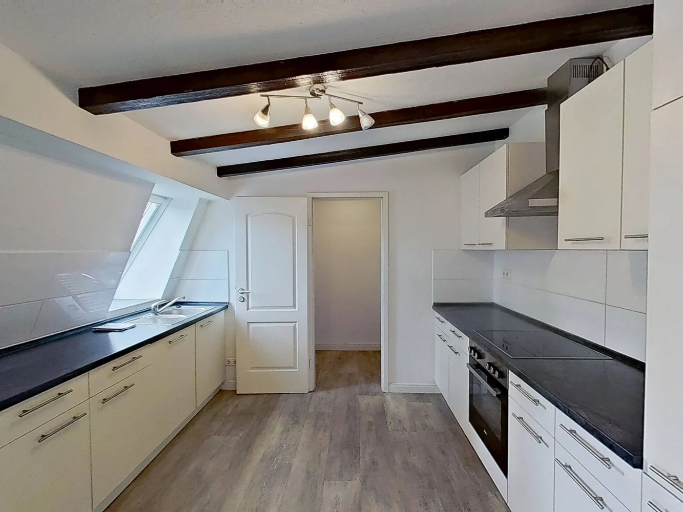 6 room apartment with 193 m² in Magdeburg – Photo 3