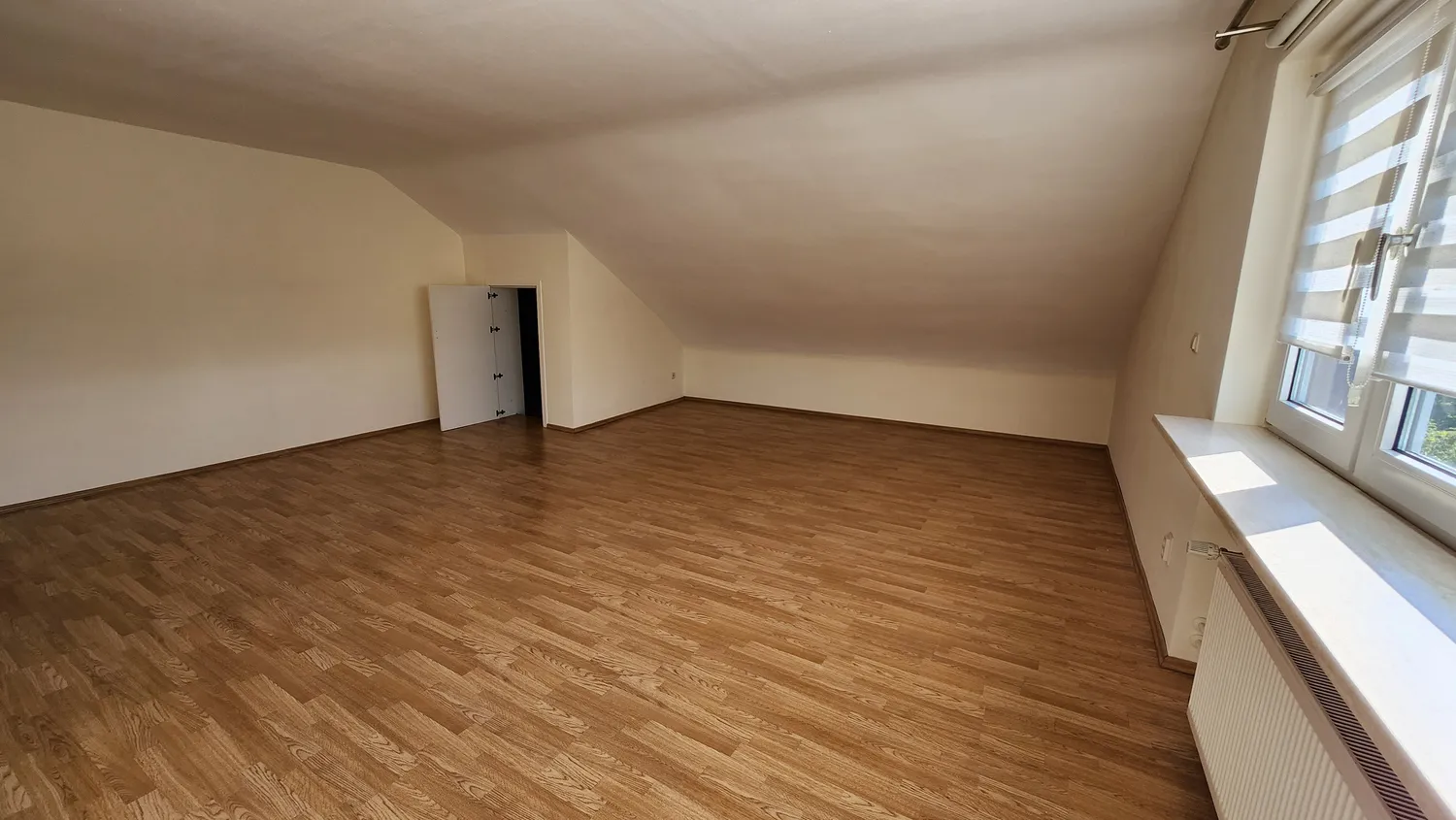 3 Zimmer Wohnung mit 80 m² in Frankfurt am Main – Bild 2