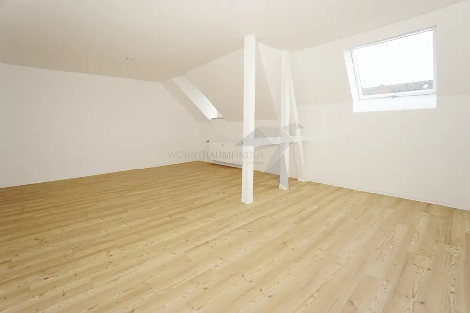 3 Zimmer Wohnung mit 93 m² in Chemnitz – Bild 1