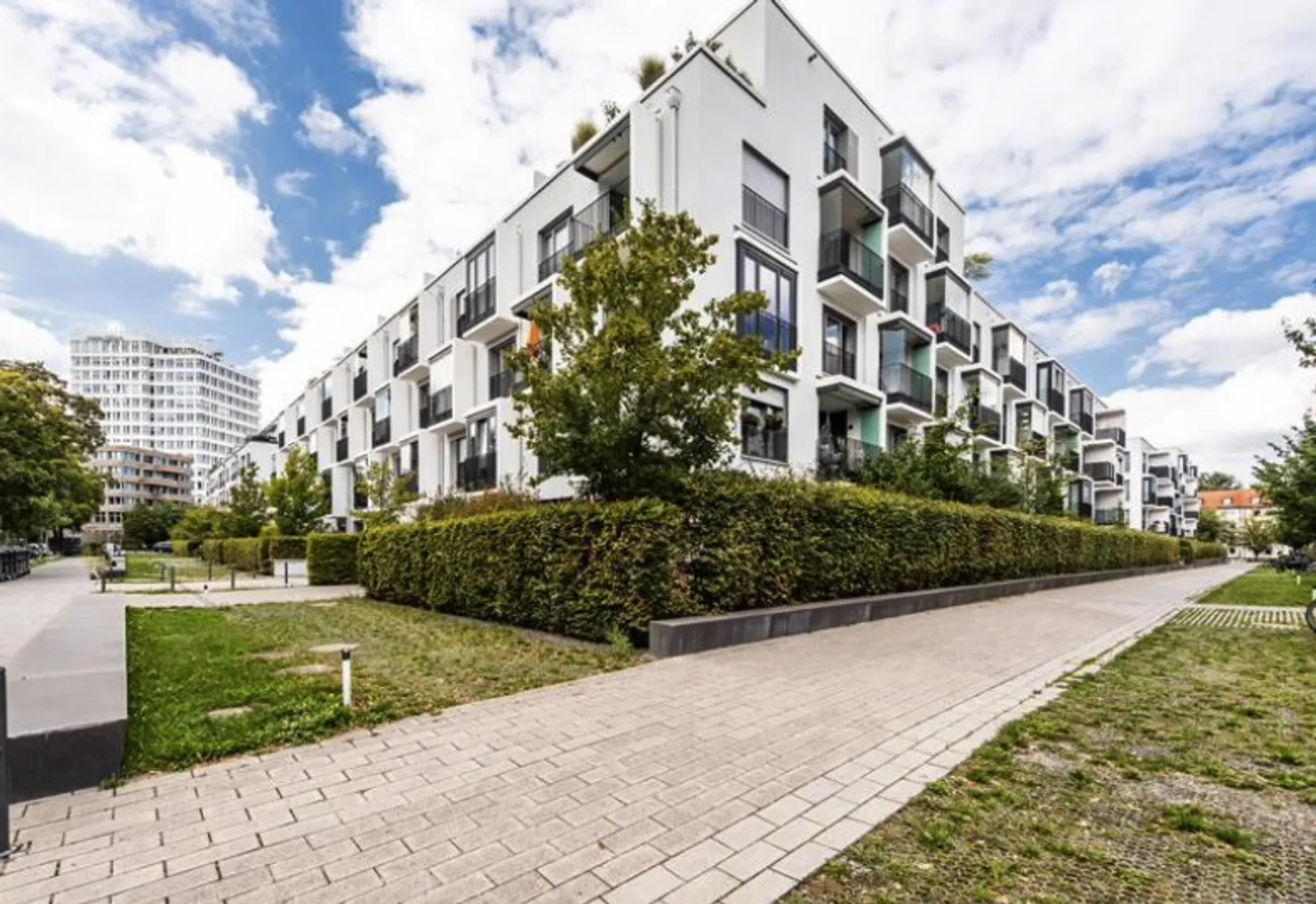 3 Zimmer Wohnung mit 98 m² in München – Bild 1