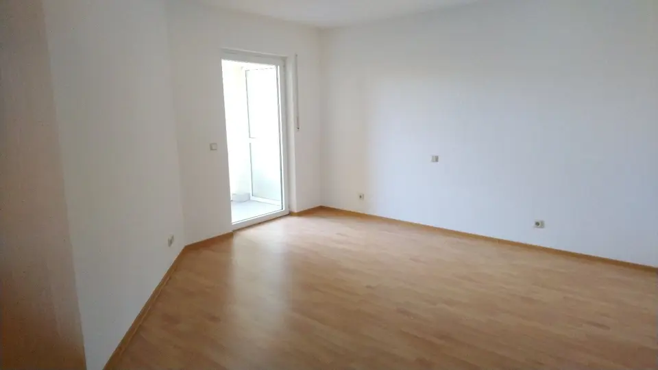3 Zimmer Wohnung mit 87 m² in Saarbrücken – Bild 3