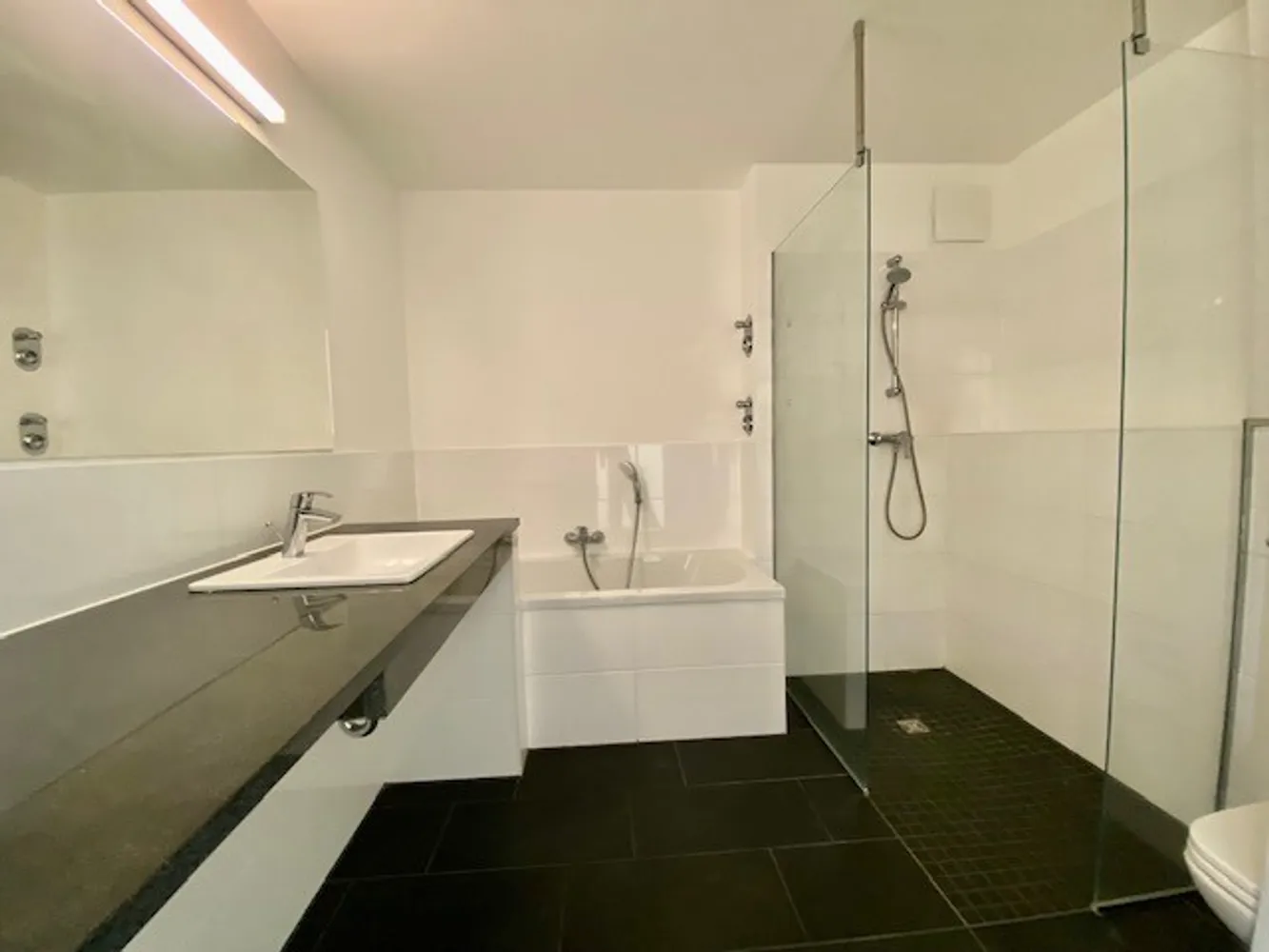 2 room apartment with 61 m² in Berlin – Photo 4