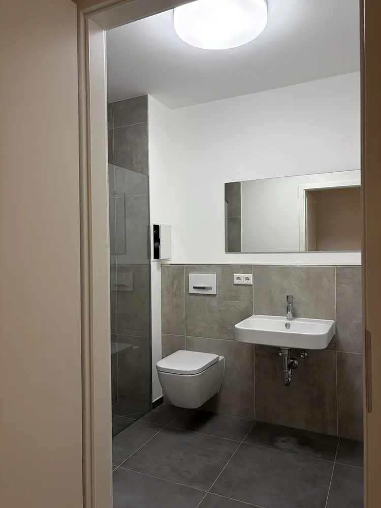 2 room apartment with 61 m² in Berlin – Photo 2