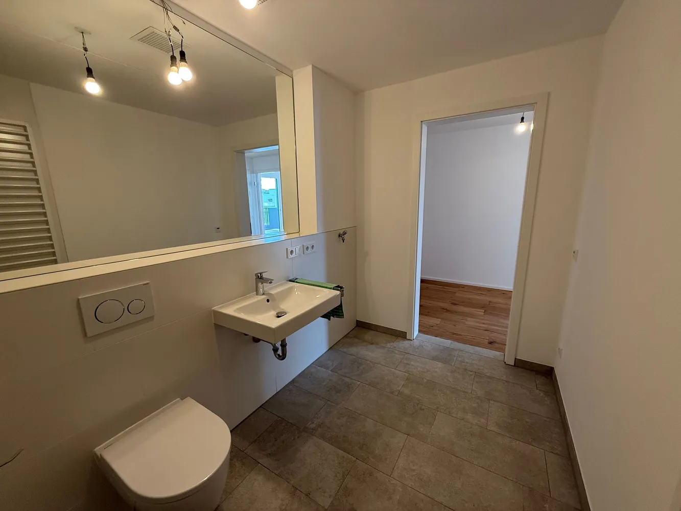 2 Zimmer Wohnung mit 80 m² in Augsburg – Bild 8