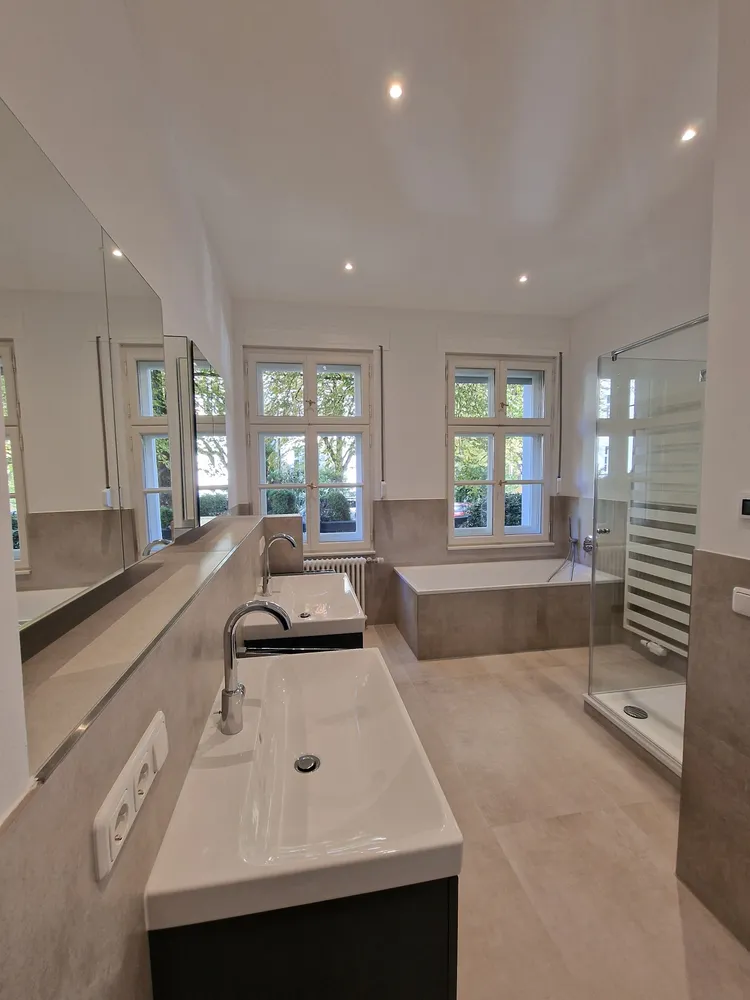 5 Zimmer Wohnung mit 170 m² in München – Bild 4