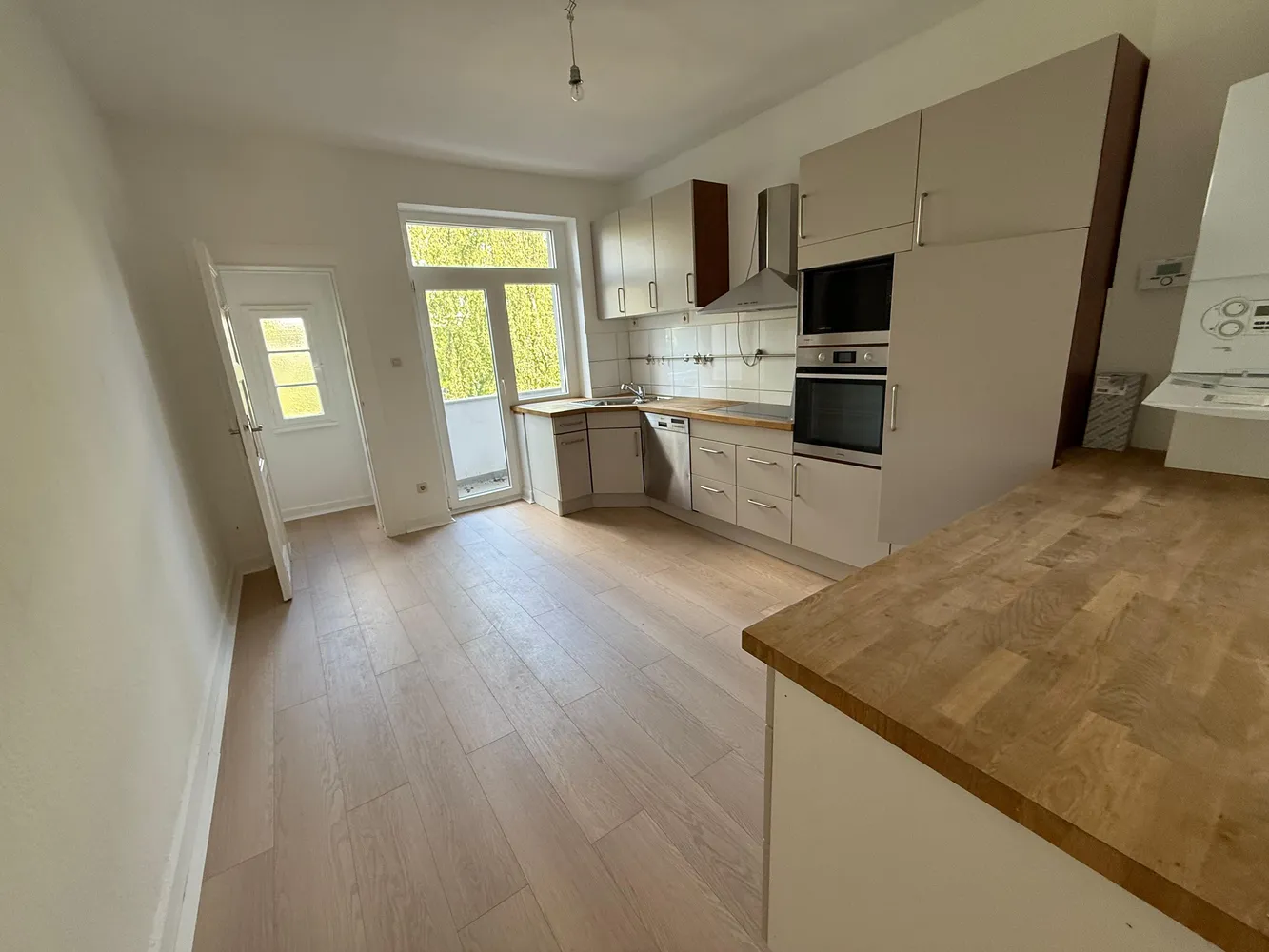 2 Zimmer Wohnung mit 63 m² in Düsseldorf – Bild 1
