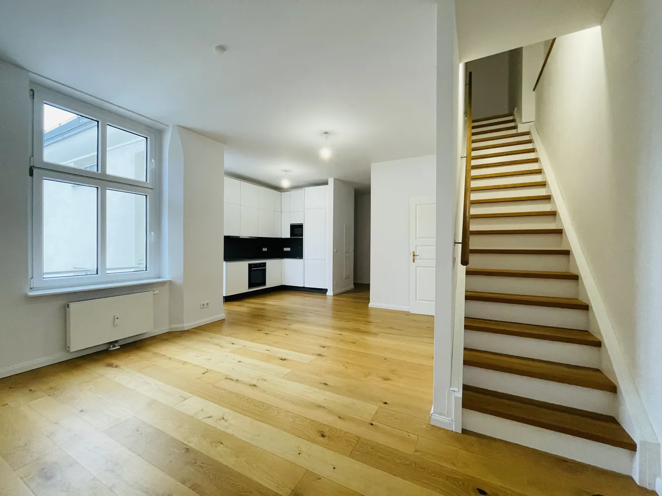 4 Zimmer Wohnung mit 110 m² in Berlin – Bild 1