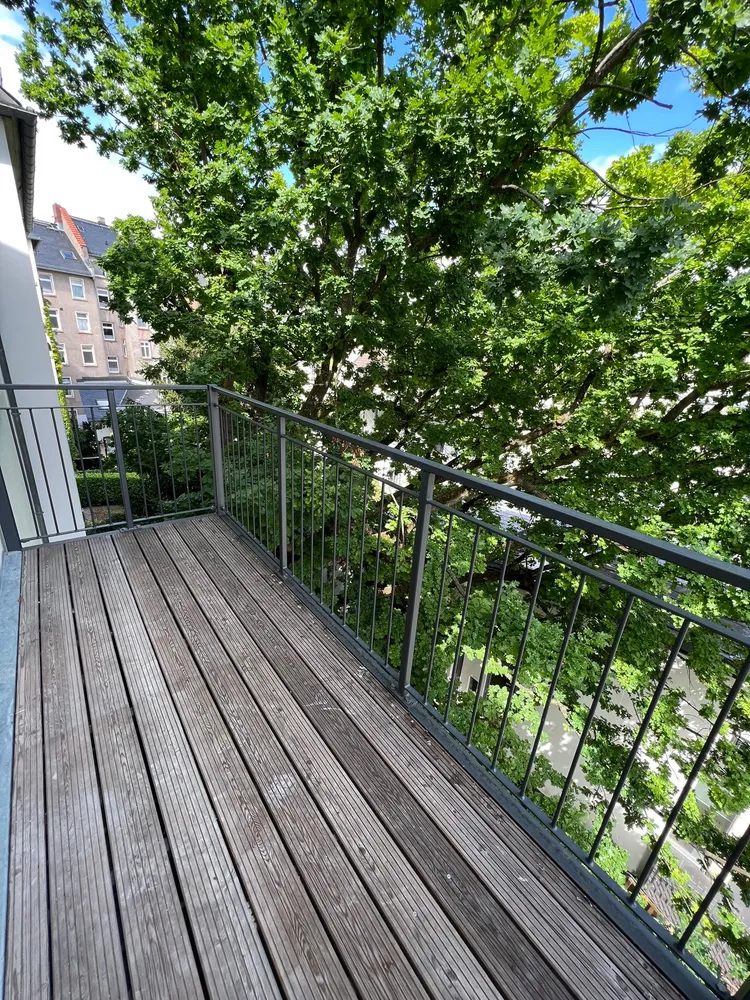 4 Zimmer Wohnung mit 110 m² in Frankfurt am Main – Bild 2