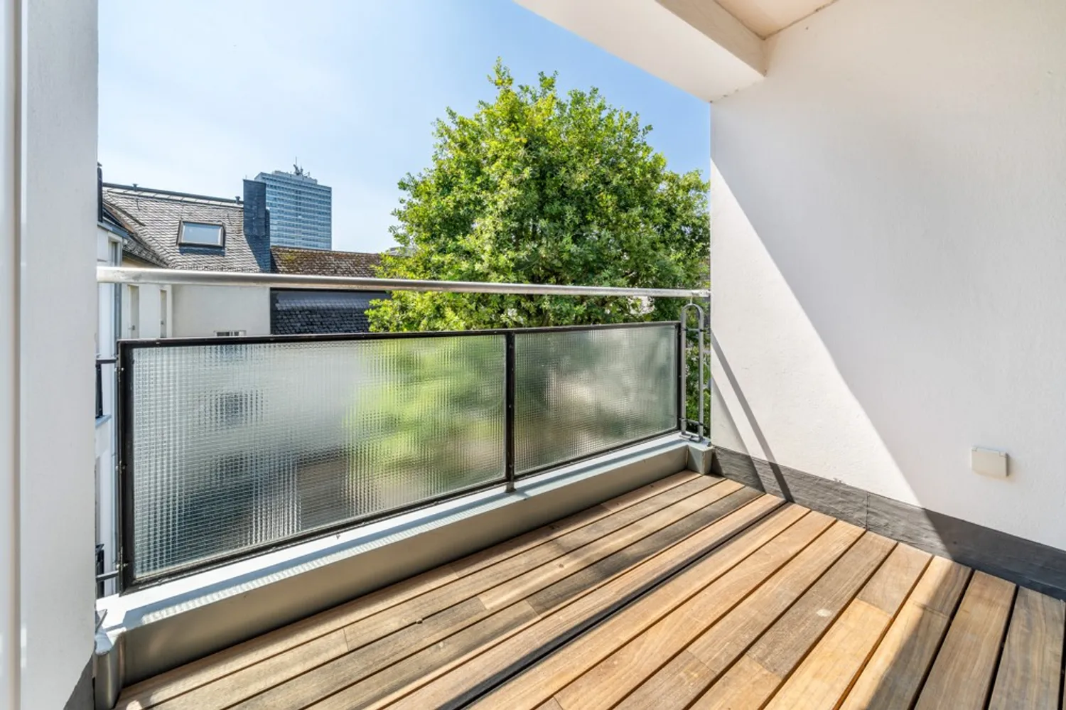 2 Zimmer Wohnung mit 75 m² in Düsseldorf – Bild 8