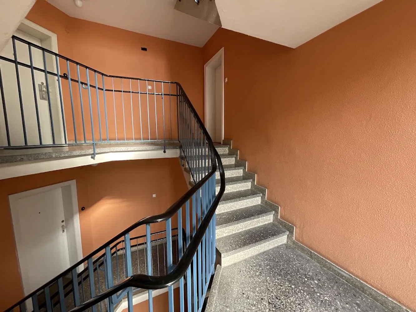 2 Zimmer Wohnung mit 54 m² in Düsseldorf – Bild 2