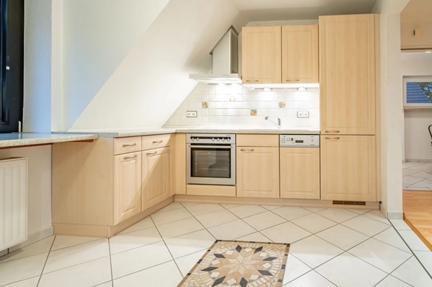 5 Zimmer Wohnung mit 105 m² in Pinneberg – Bild 7