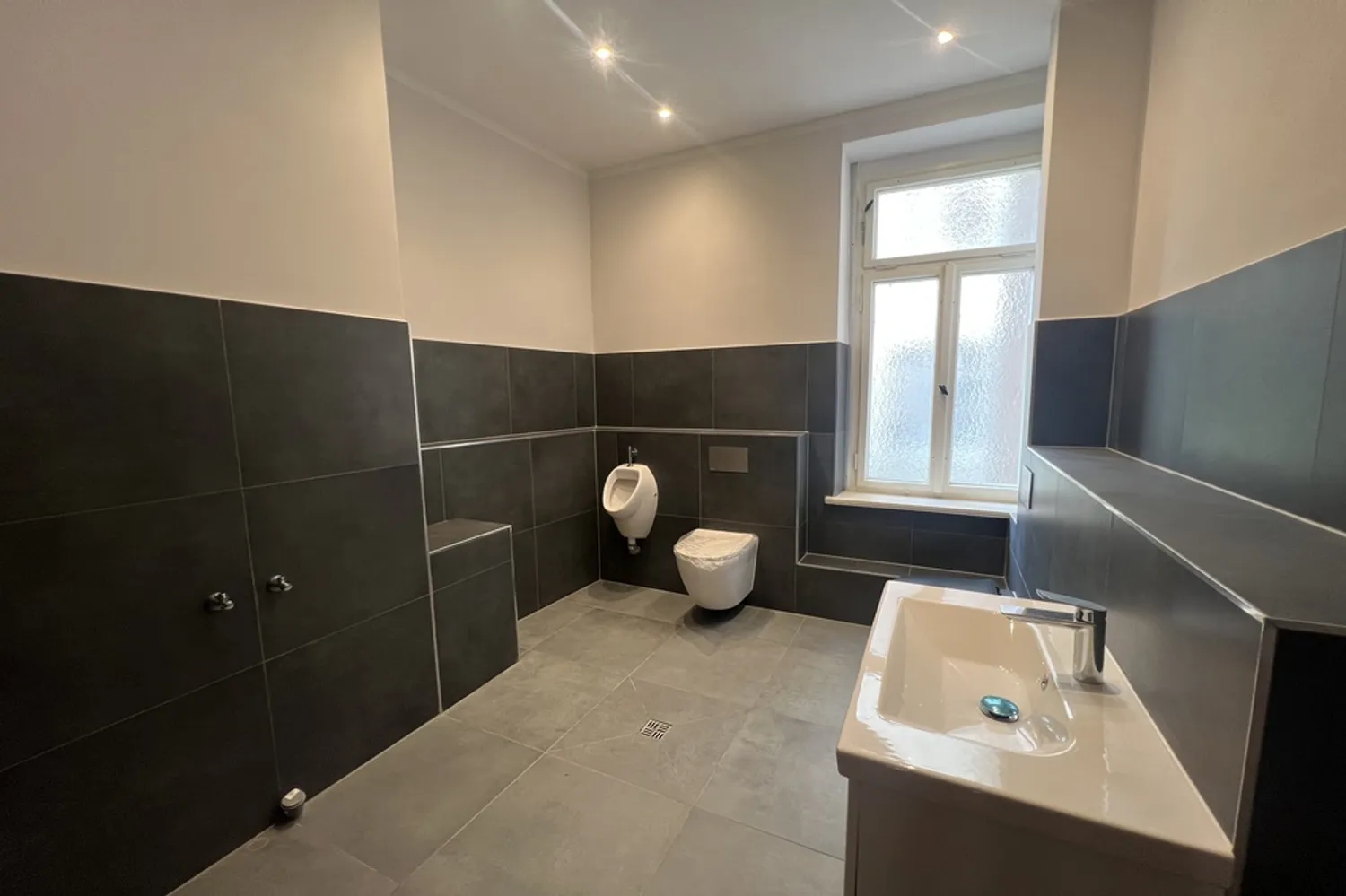 7 Zimmer Wohnung mit 180 m² in Leipzig – Bild 7