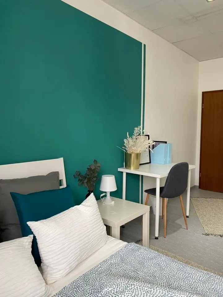 WG-Zimmer mit 12 m² in Leonberg – Bild 1