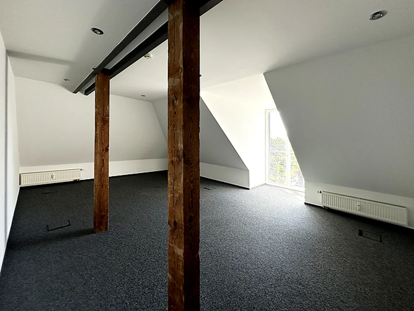 6 Zimmer Wohnung mit 267 m² in Hamburg – Bild 6