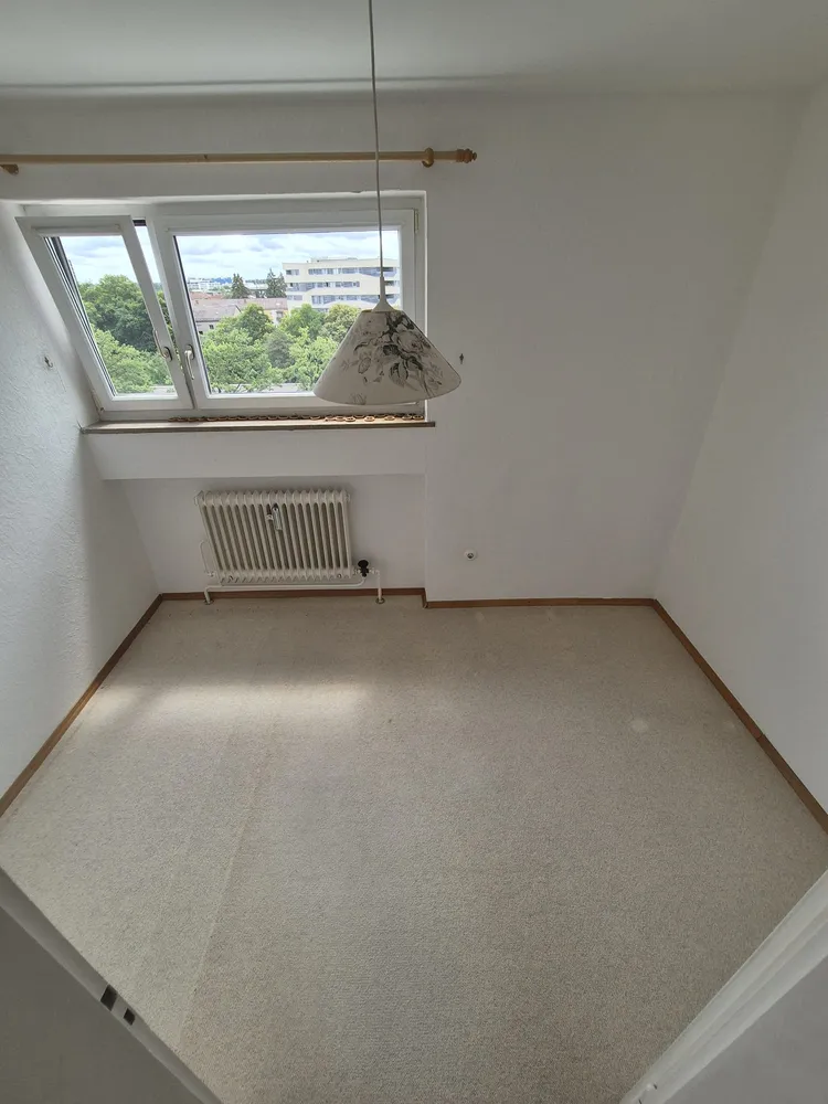 5 Zimmer Wohnung mit 99 m² in München – Bild 9