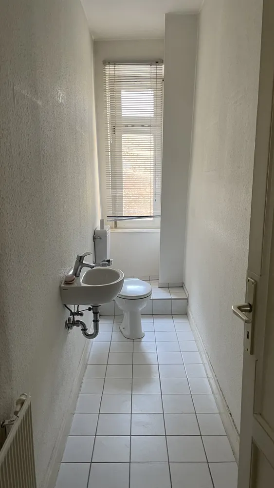 4 Zimmer Wohnung mit 110 m² in Wiesbaden – Bild 3