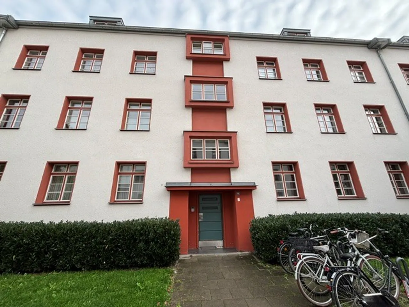 2 Zimmer Wohnung mit 74 m² in Köln – Bild 6