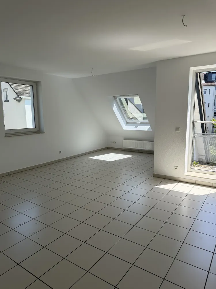 3 Zimmer Wohnung mit 102 m² in Solingen – Bild 1
