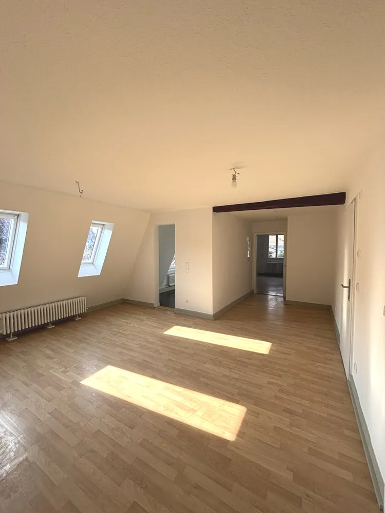 4 Zimmer Wohnung mit 106 m² in Karlsruhe – Bild 2