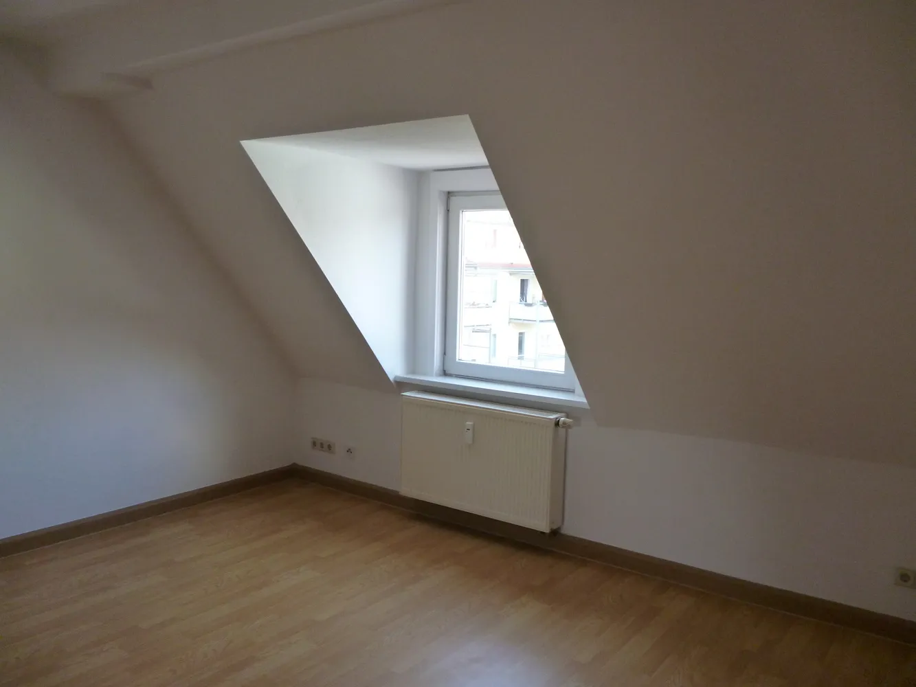 2 Zimmer Wohnung mit 47 m² in Weißenfels – Bild 2