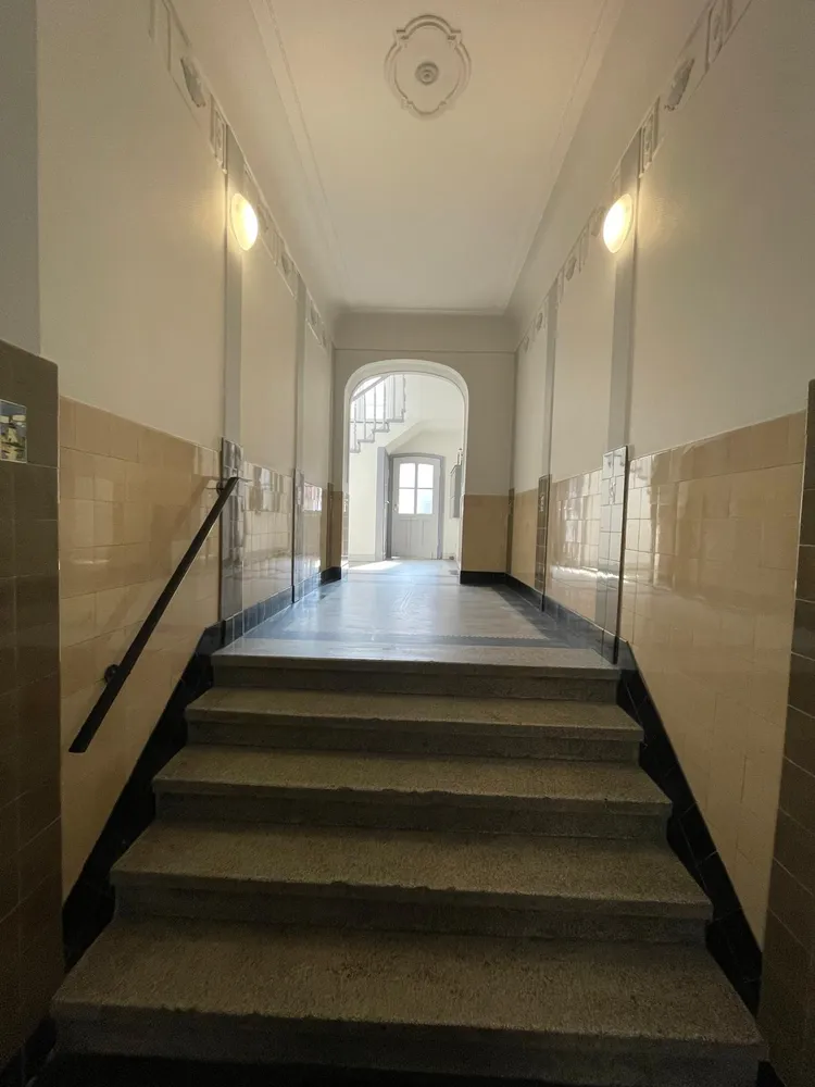 2 Zimmer Wohnung mit 62 m² in Düsseldorf – Bild 2
