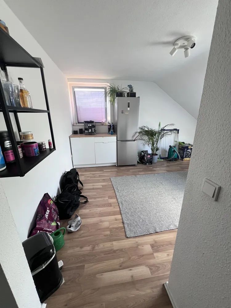 2 Zimmer Wohnung mit 65 m² in Hürth – Bild 2