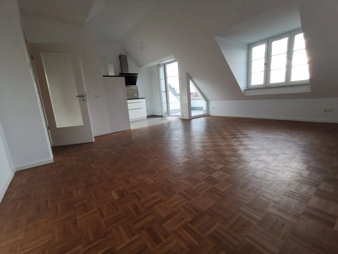 2 Zimmer Wohnung mit 61 m² in Berlin – Bild 2