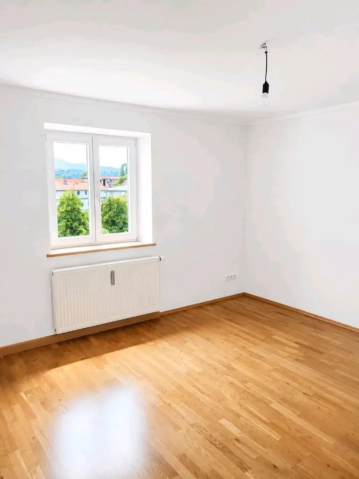 2 Zimmer Wohnung mit 67 m² in Traunstein – Bild 2