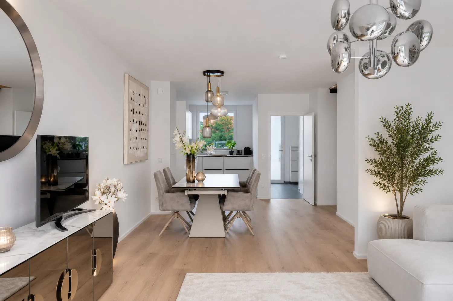 5 Zimmer Haus mit 145 m² in Kerpen – Bild 2