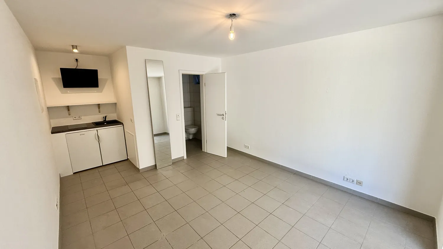 1 room apartment with 20 m² in Stuttgart – Photo 1