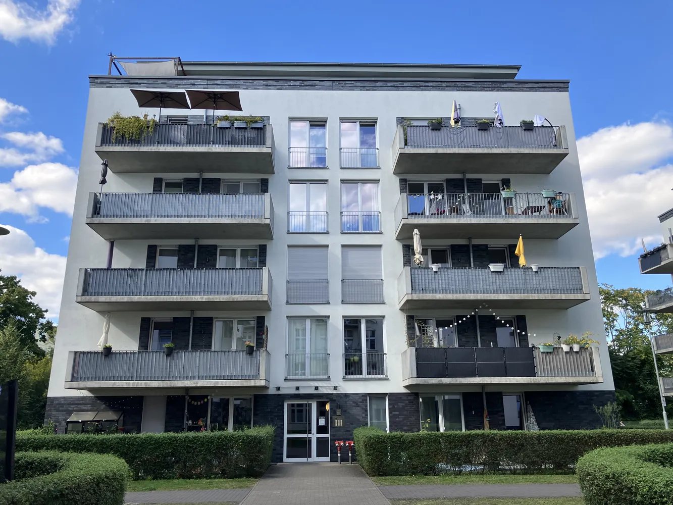 2 Zimmer Wohnung mit 639 m² in Berlin – Bild 8