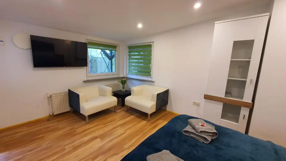 Shared room with 26 m² in Düsseldorf – Photo 3
