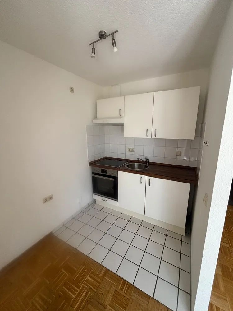 1 Zimmer Wohnung mit 32 m² in Köln – Bild 9