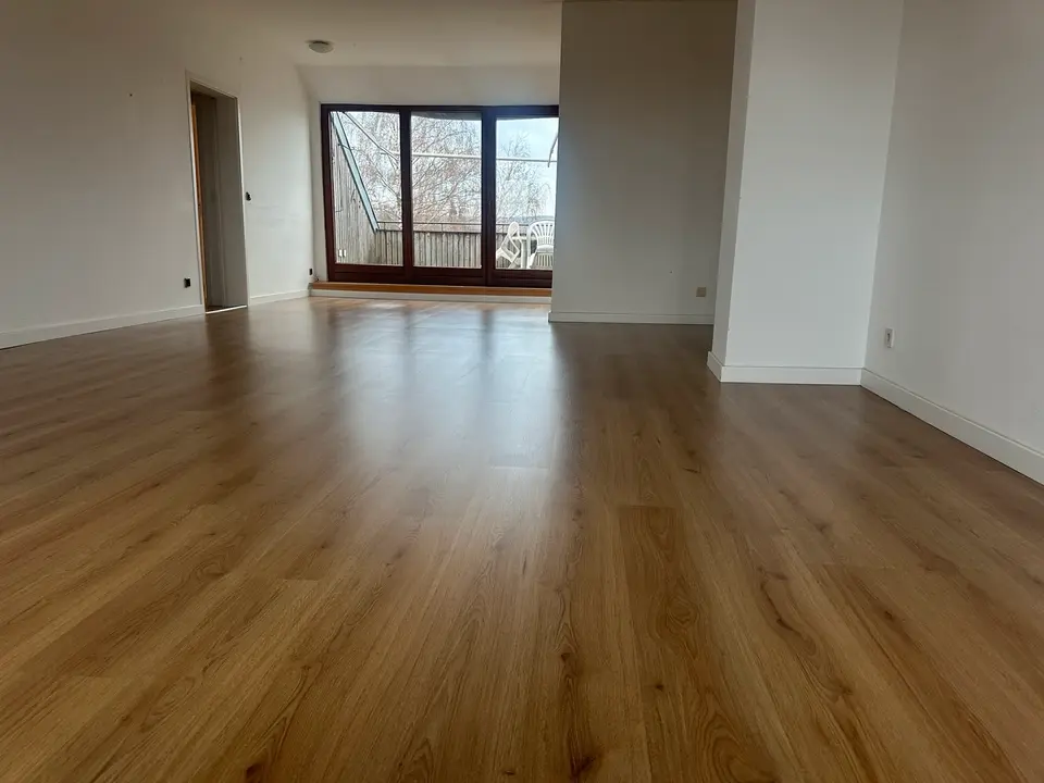 4 Zimmer Wohnung mit 140 m² in Minden – Bild 1