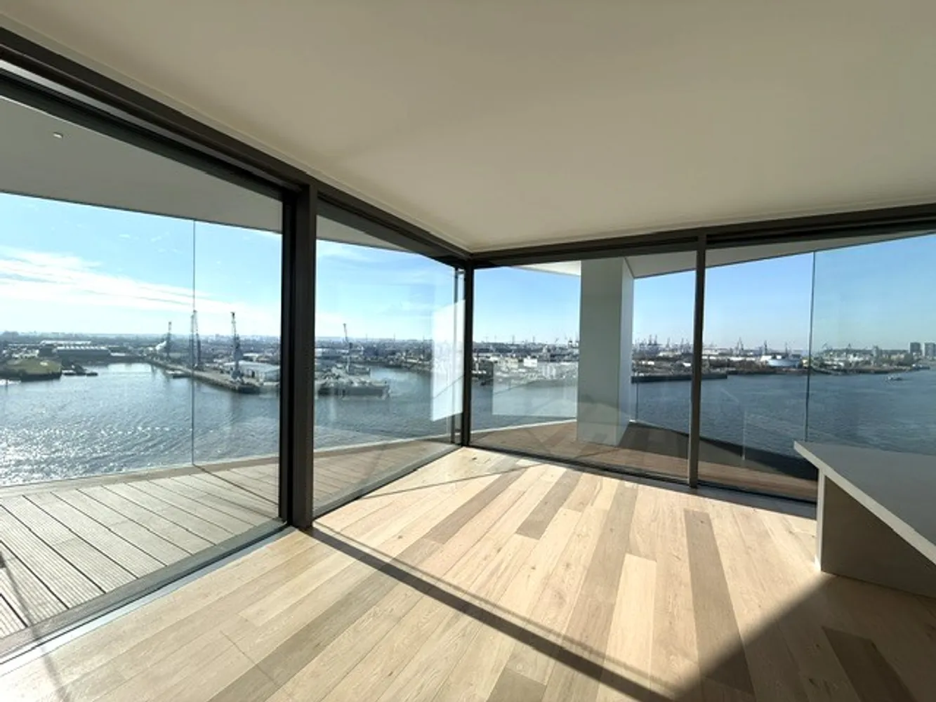 3 Zimmer Wohnung mit 113 m² in Hamburg – Bild 3