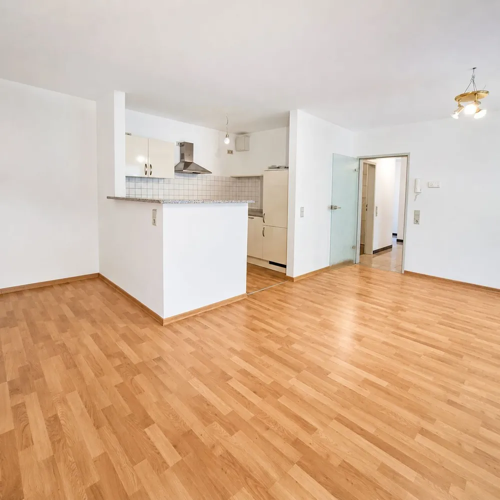 2 Zimmer Wohnung mit 69 m² in Saarbrücken – Bild 2