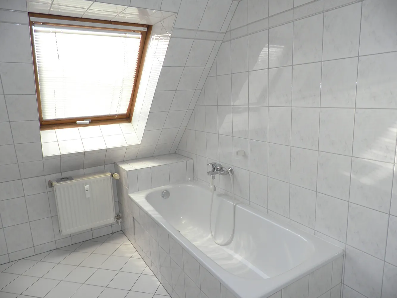 4 Zimmer Wohnung mit 109 m² in Berlin – Bild 3
