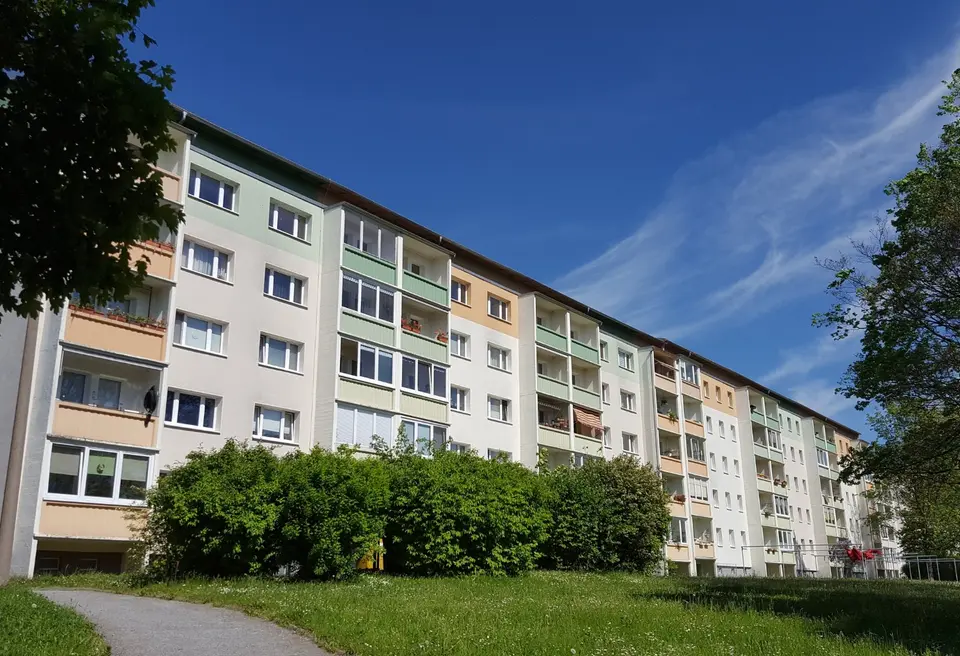 4 Zimmer Wohnung mit 70 m² in Löbau – Bild 1