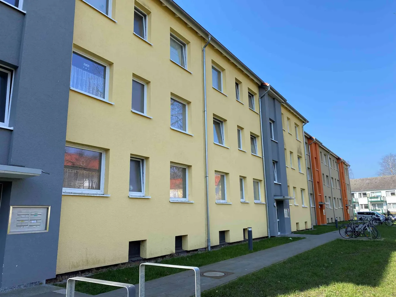 3 Zimmer Wohnung mit 60 m² in Delmenhorst – Bild 2