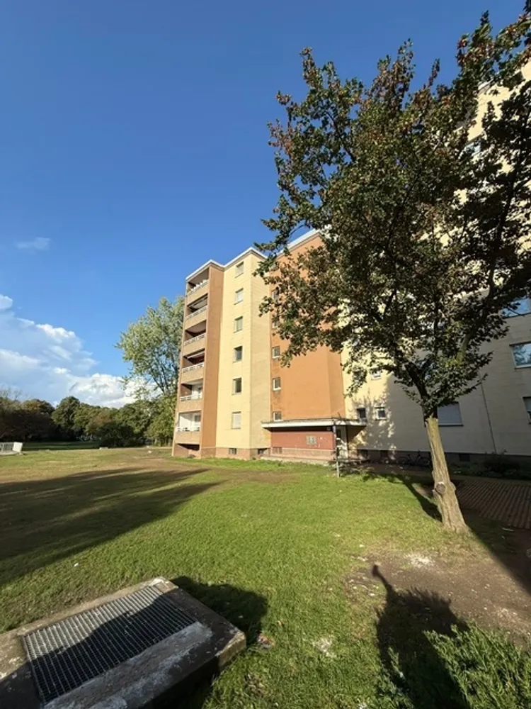 2 room apartment with 66 m² in Duisburg – Photo 1