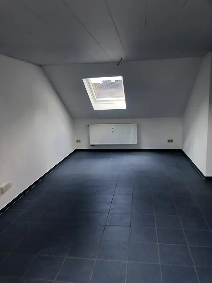 4 Zimmer Wohnung mit 100 m² in Sonneberg – Bild 3