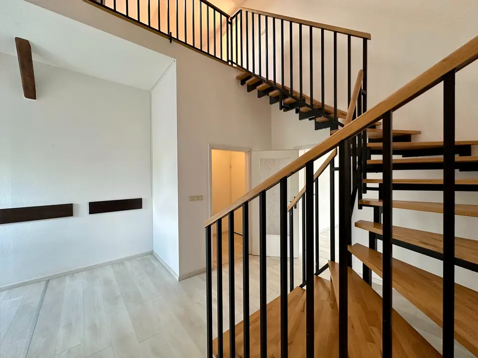 4 Zimmer Wohnung mit 101 m² in Weißenfels – Bild 5
