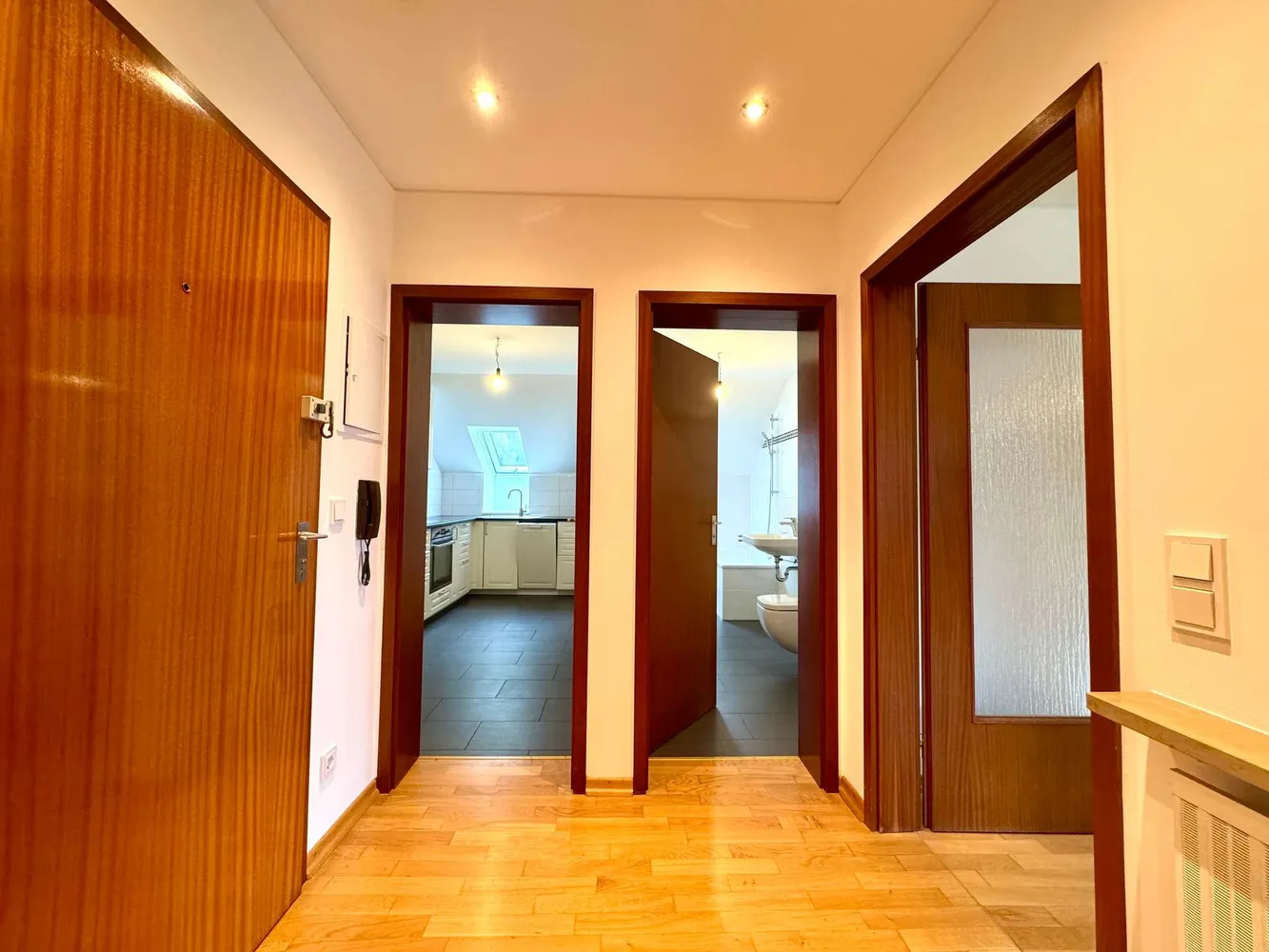 2 Zimmer Wohnung mit 63 m² in München – Bild 3