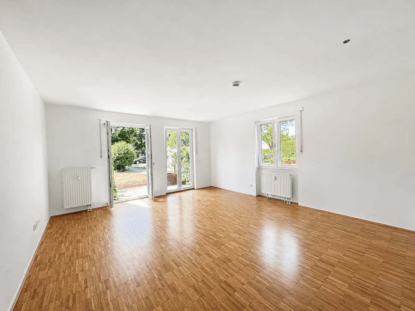 4 Zimmer Wohnung mit 102 m² in München – Bild 1