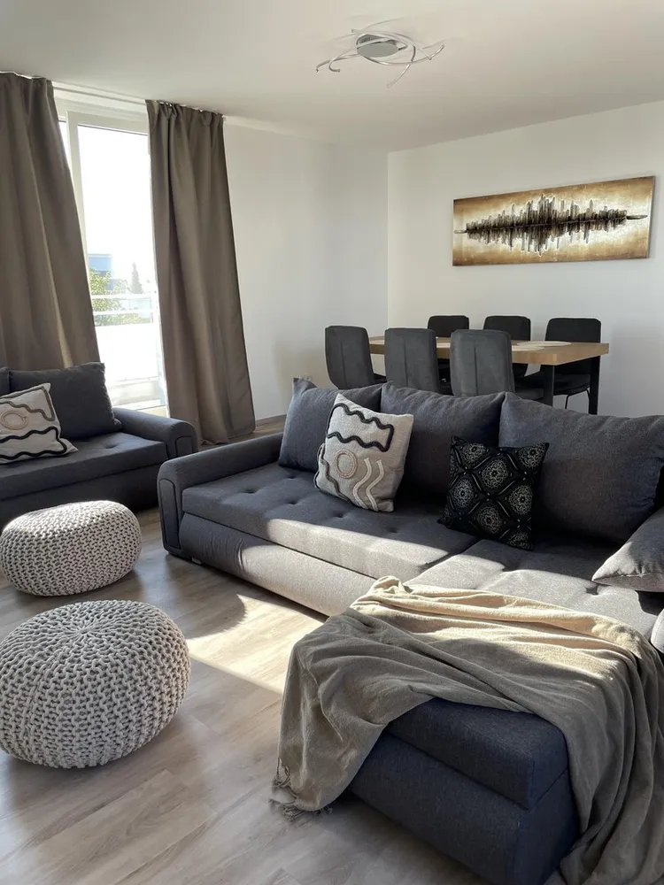 4 Zimmer Wohnung mit 132 m² in München – Bild 1