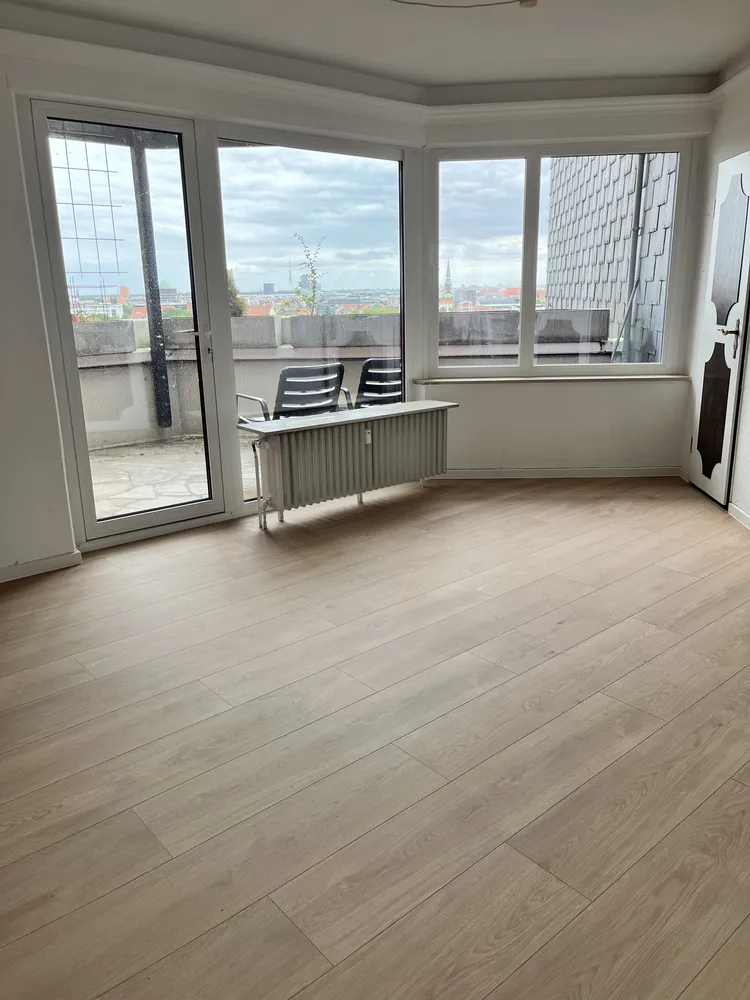 5 Zimmer Wohnung mit 128 m² in Hannover – Bild 2