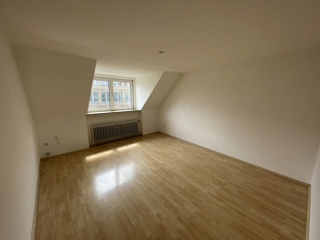 2 Zimmer Wohnung mit 67 m² in München – Bild 1